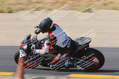 media/Oct-08-2022-SoCal Trackdays (Sat) [[1fc3beec89]]/Turn 9 Inside (10am)/